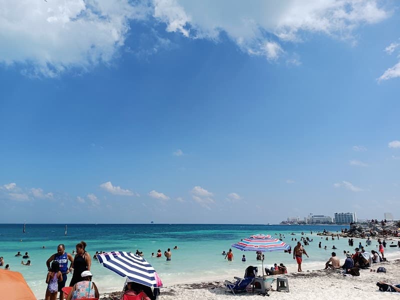 Playa Tortugas Beach Time