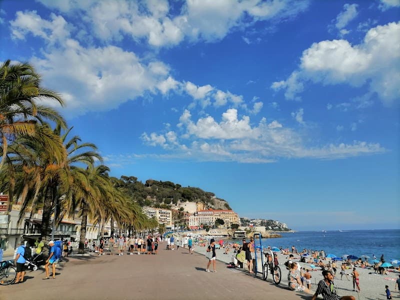 Promenade des Anglais Stroll