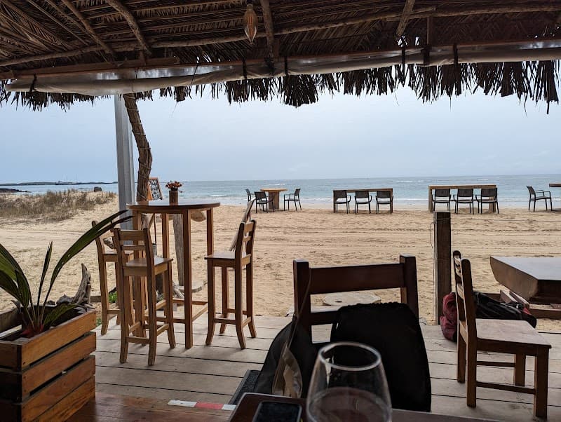 Puerto Villamil Free Beach Time