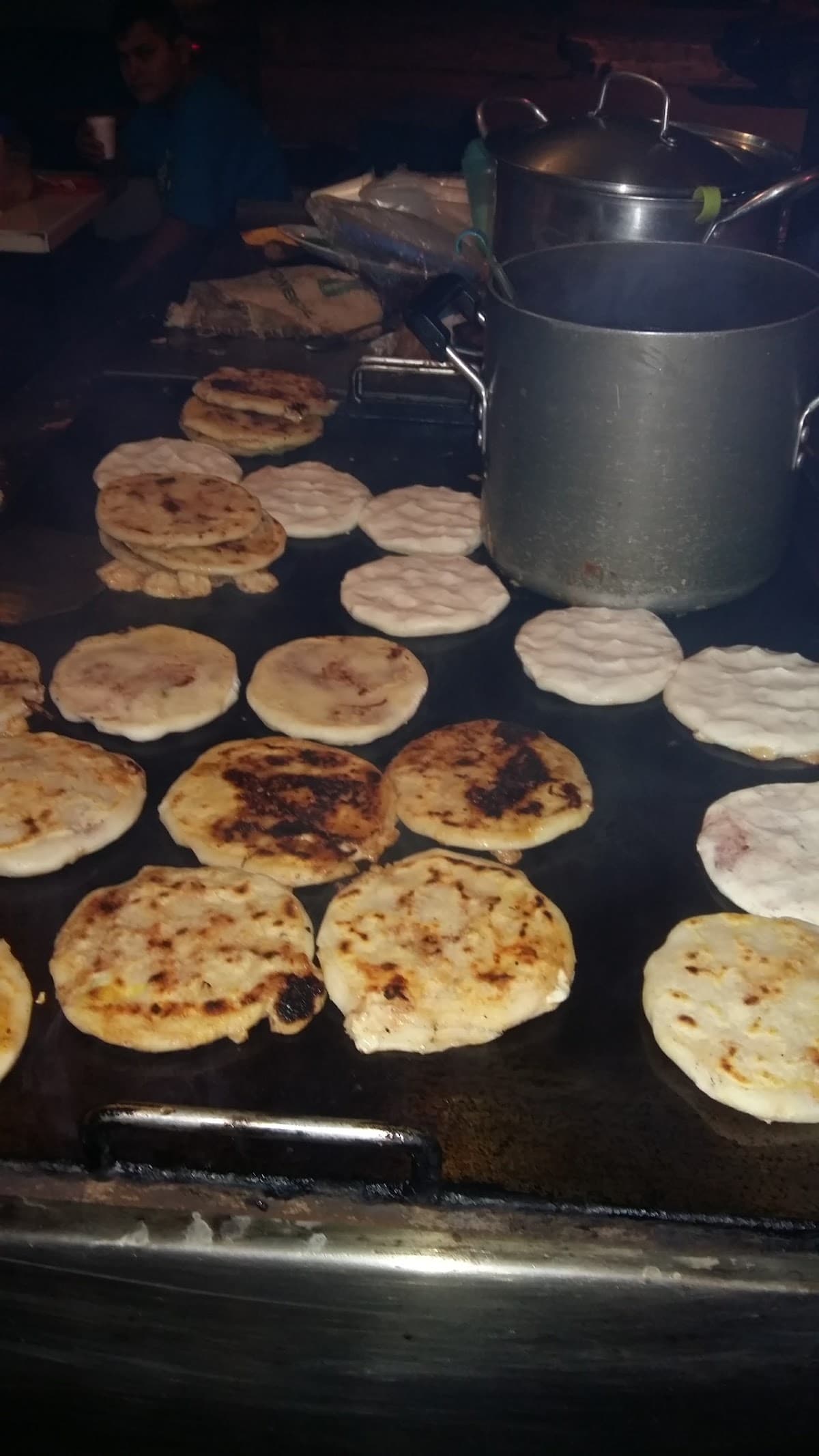 Pupusería El Tronco de Oro