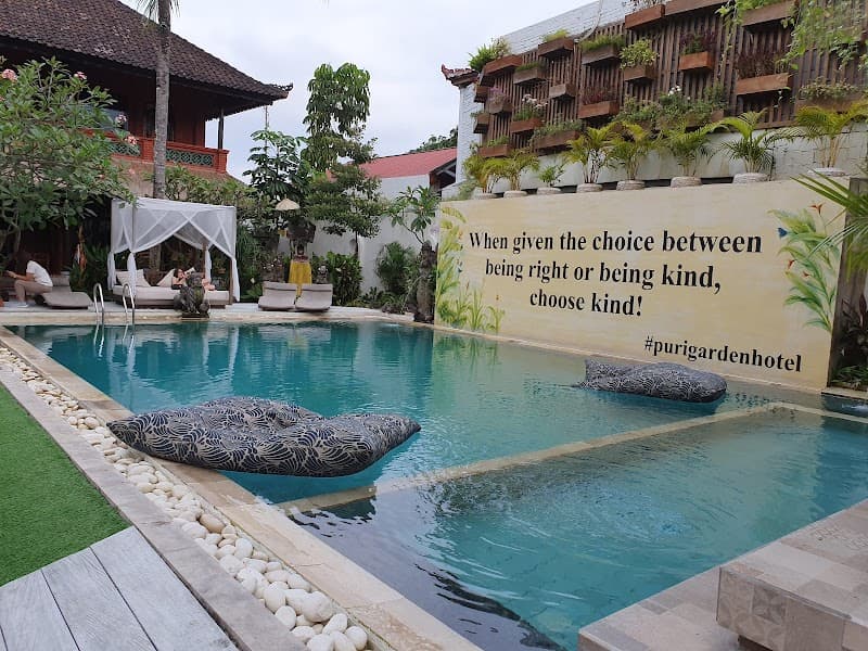 Puri Garden Hotel & Hostel