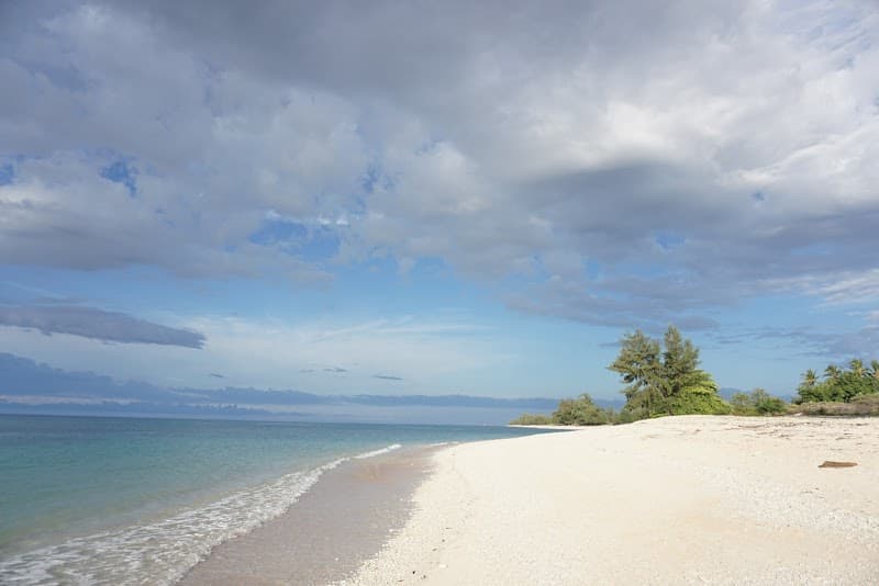 Puru Kambera Savanna & Beach