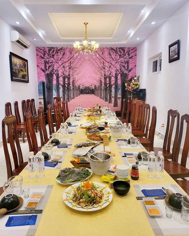 Quán Tri Kỷ