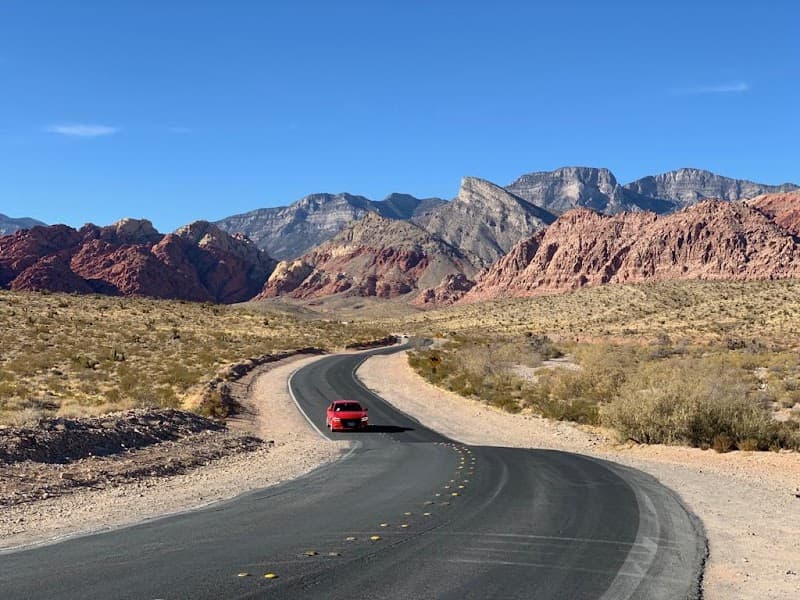 Luxurious Desert Serenity: Vegas Weekend Escape