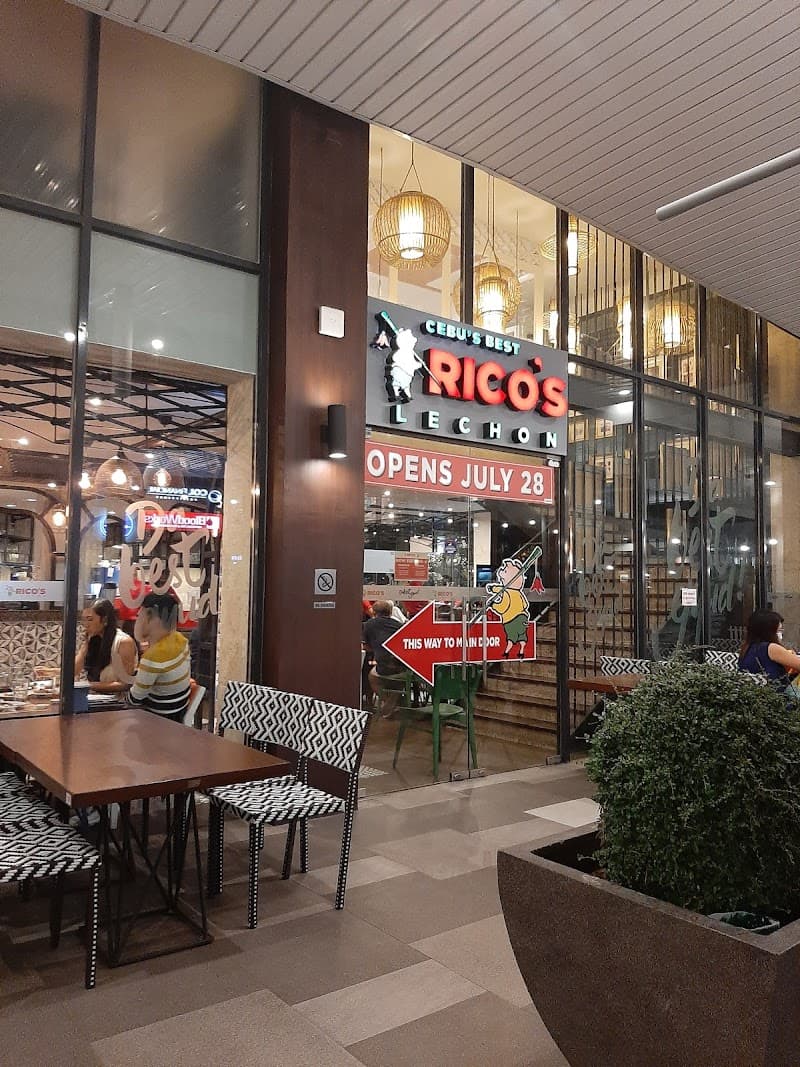 Rico's Lechon - Escario