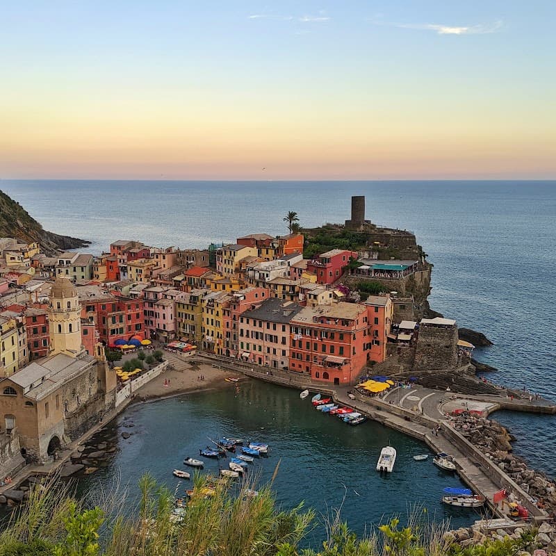Riomaggiore–Manarola Coastal Area (via trail or train)