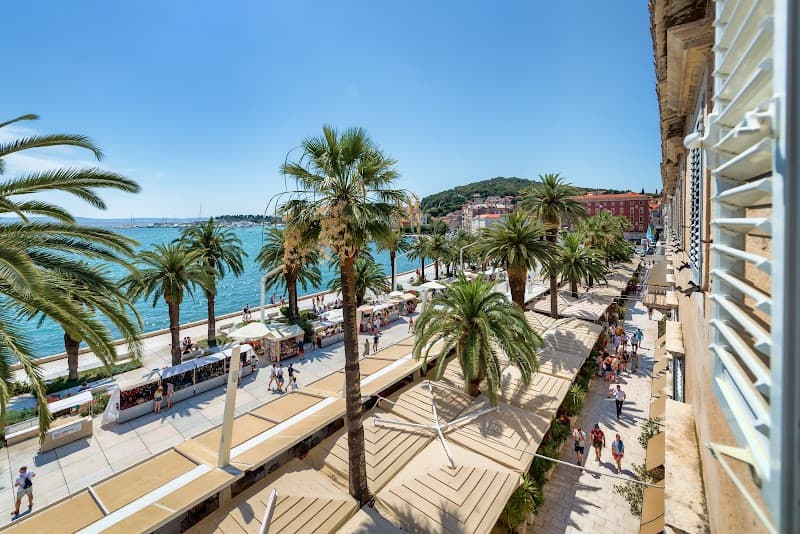 Riva Promenade