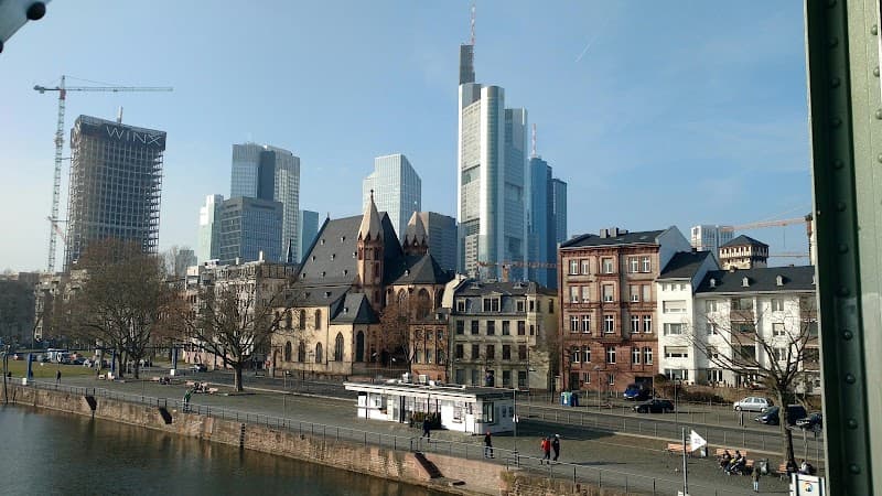 River Main Cruise
