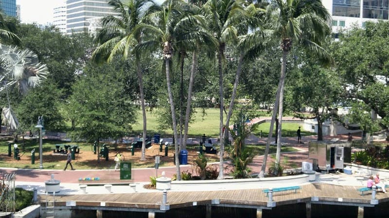 Lush Canals & Coastal Calm in Fort Lauderdale
