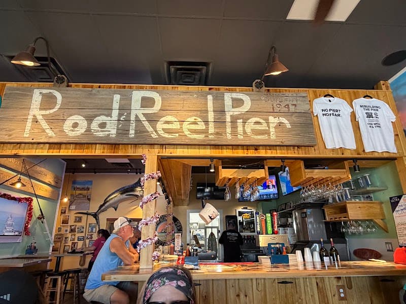 Rod & Reel Pier