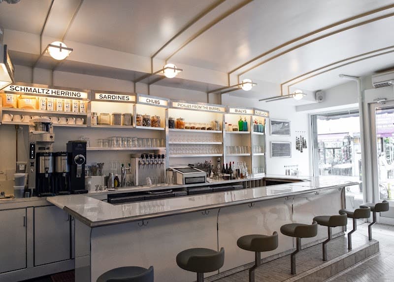 Manhattan First Day: Icons, Eats, and Easy Neighborhood Wandering