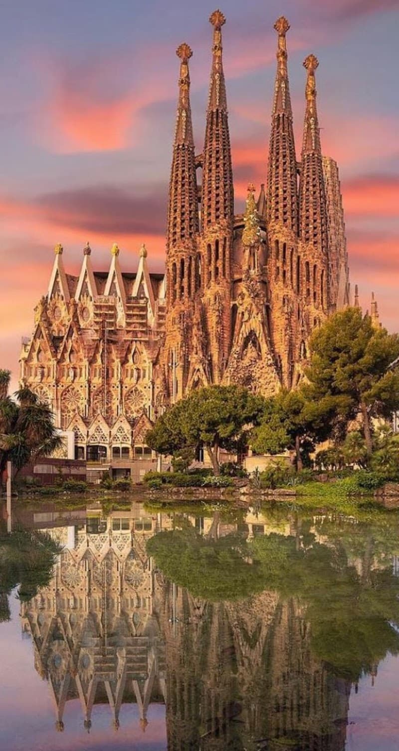 Sagrada Família Private Tour