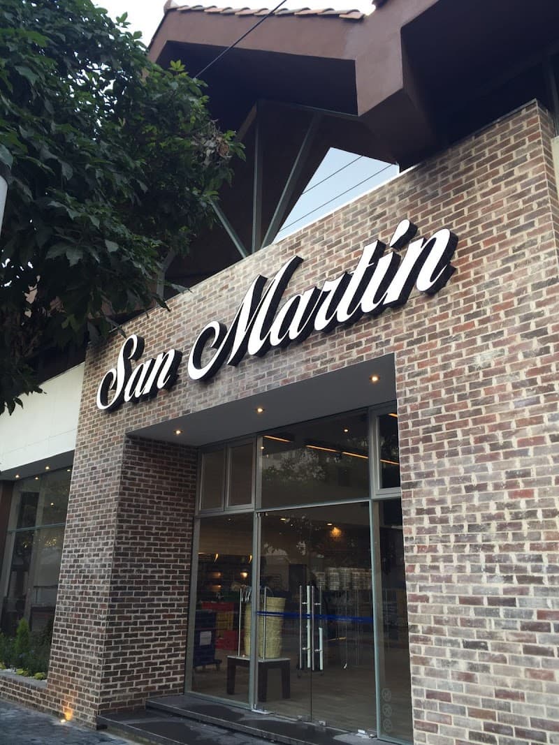 Slow-Living Week in Guatemala City for Two