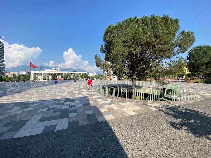 Skanderbeg Square