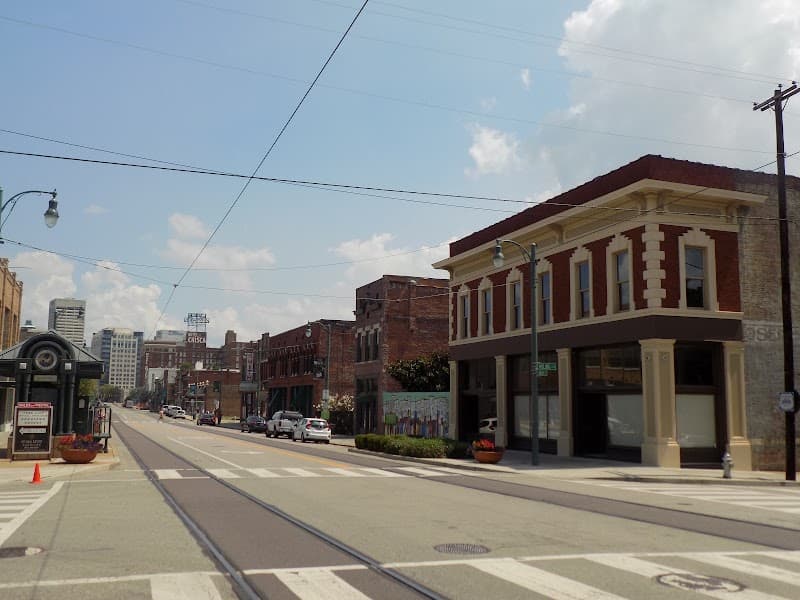 South Main Arts District Free-Explore