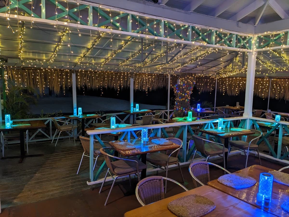 Spinnakers Beach Bar