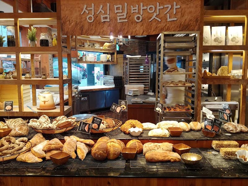 Relaxed Tropical Retreat in Daejeon