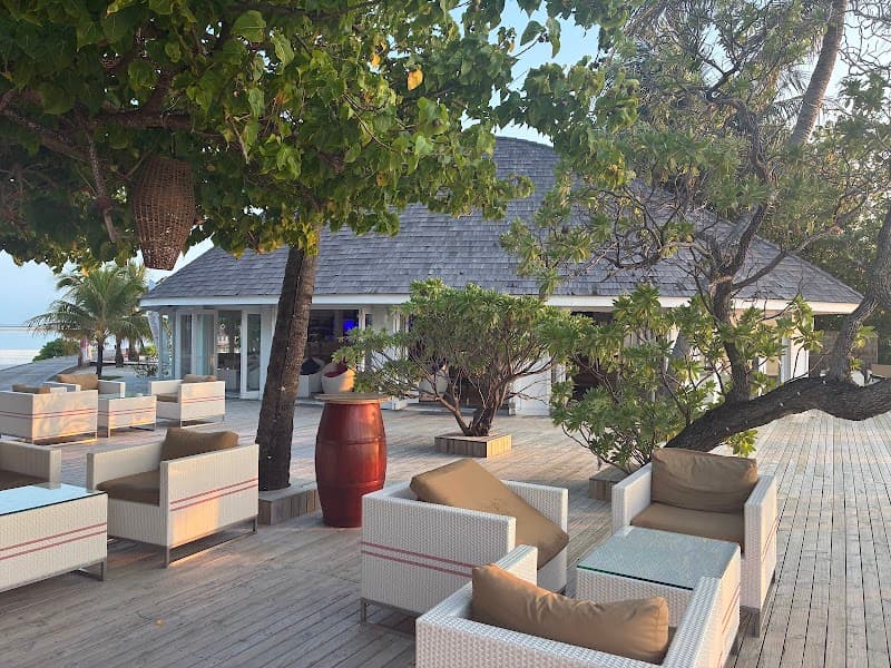 Sunset Dhoni Bar