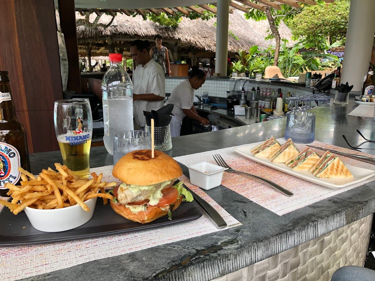 Tarava Pool Bar
