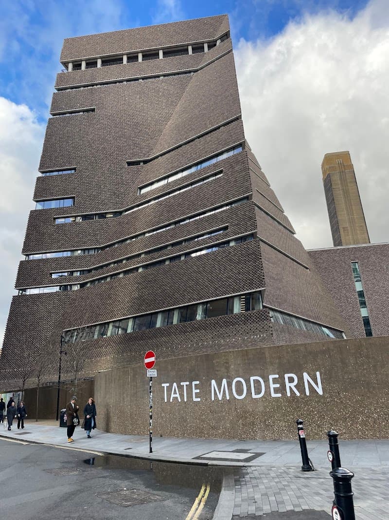 Tate Modern Art Museum