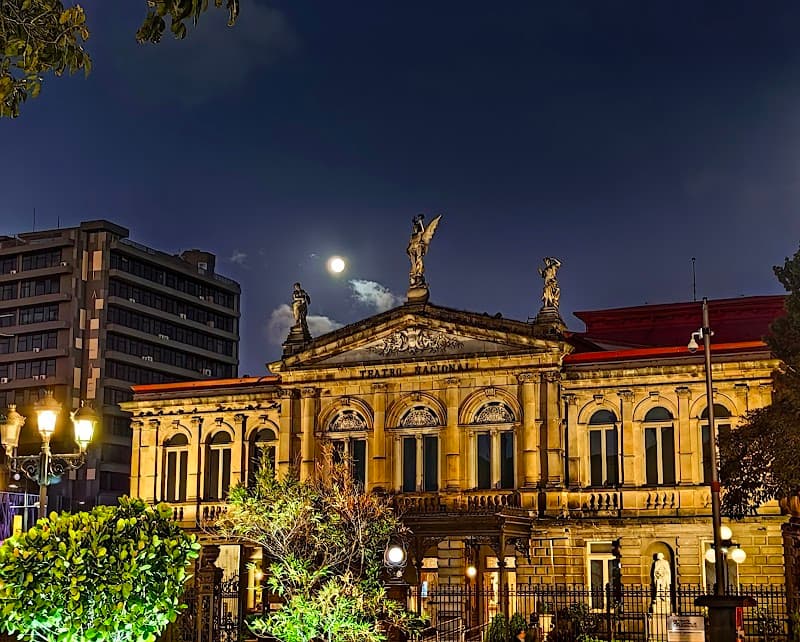 Teatro Nacional de Costa Rica (exterior & lobby)