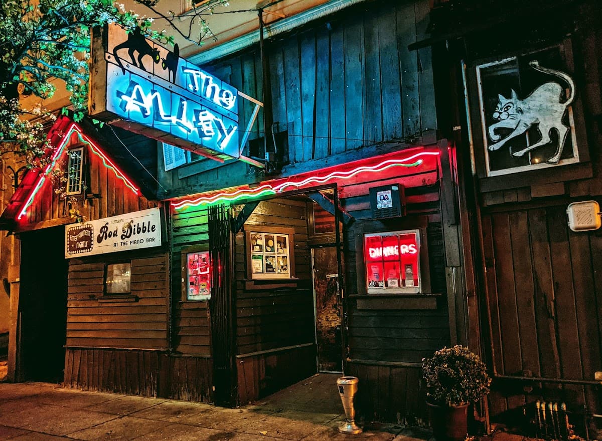 The Alley California