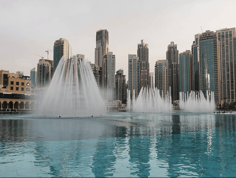 The Dubai Fountain & Burj Park Photography