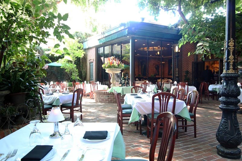 Sacramento Jungle Wild Food & Wine Escape