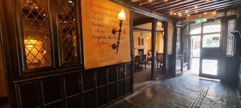The George & Pilgrims Hotel