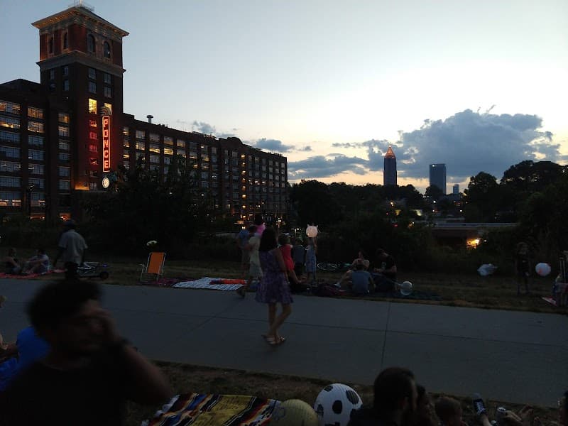 Atlanta Wild Elegance: Nature & Adventure Escape