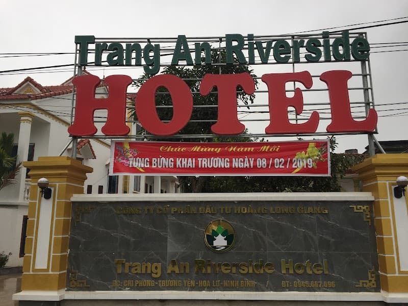 Mist & Limestone: A Romantic Ninh Bình Jungle Escape
