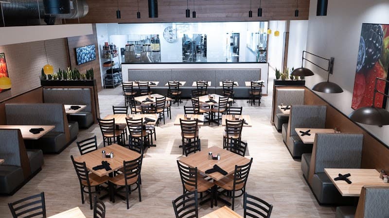 Slow & Scenic Colorado Springs: A Modern Family Escape
