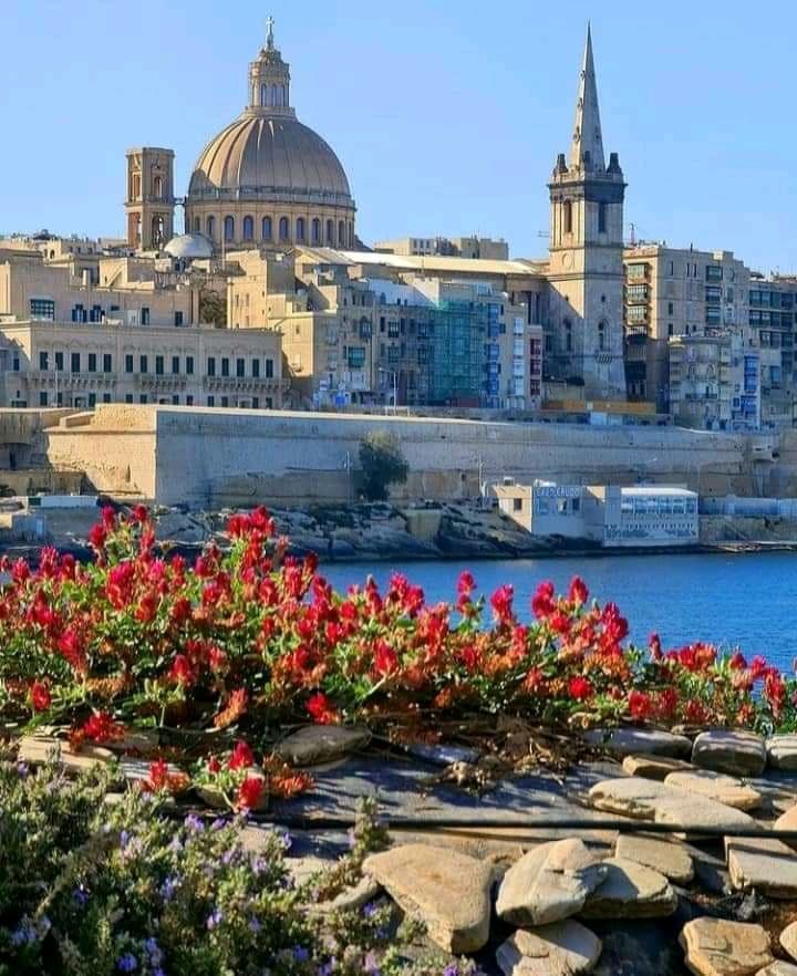Valletta Street Wander