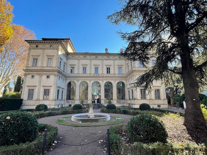 Villa Farnesina Gardens
