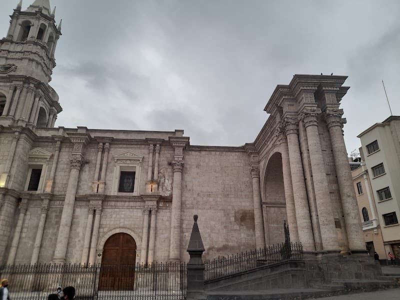 Walking Tour through the Historic Center of Arequipa