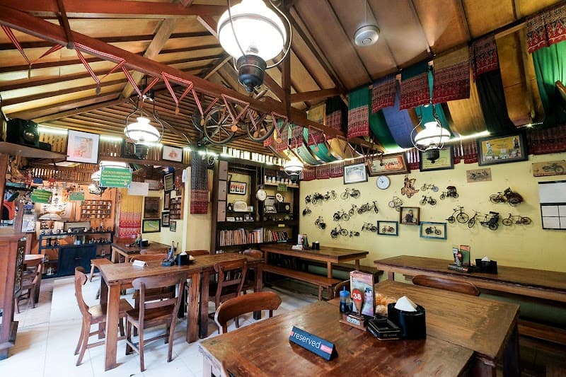 Warung MJS (Mbah Jingkrak Setiabudi)