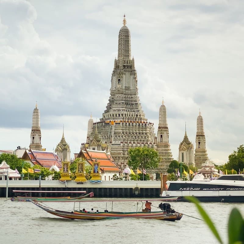 Wat Arun Ratchawararam (Temple of Dawn)