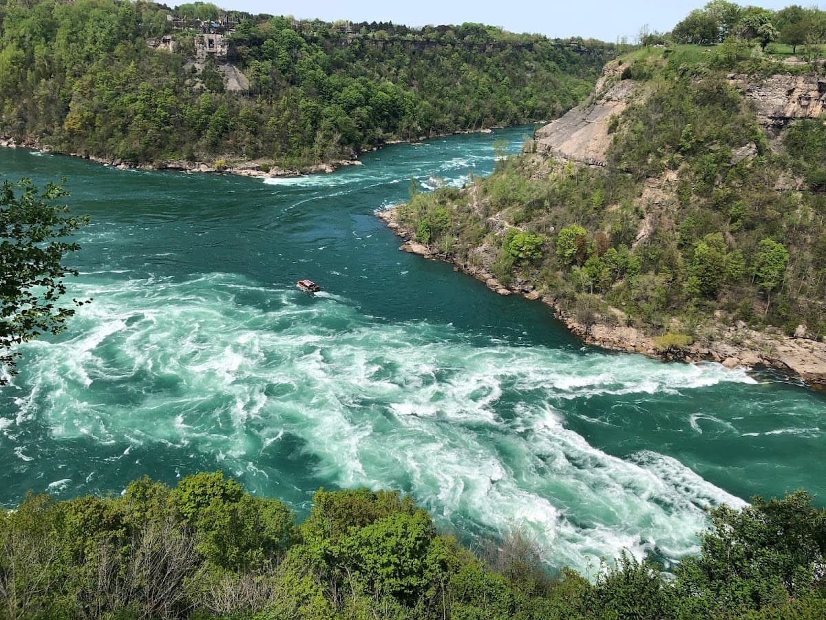 Whirlpool Rapids Kayak Tour
