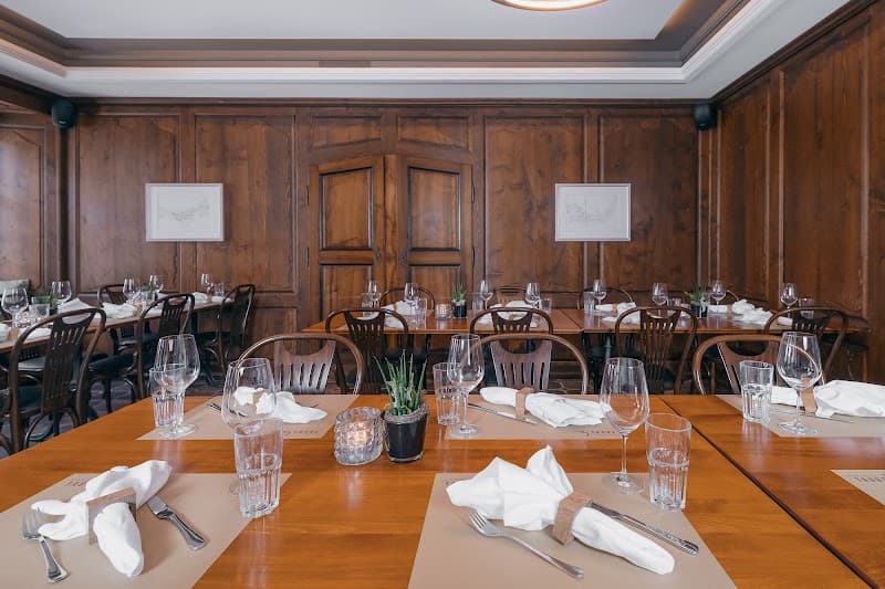 Lucerne Adventure Weekend: Peaks, Lakes & History