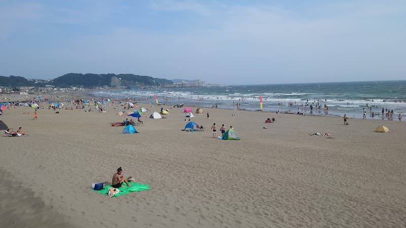 Yuigahama Beach Walk