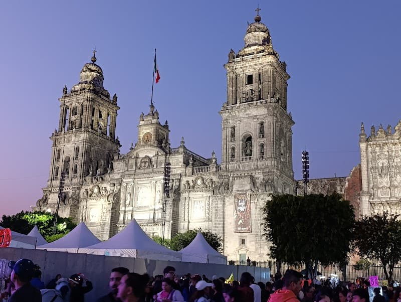 Zócalo and Metropolitan Cathedral