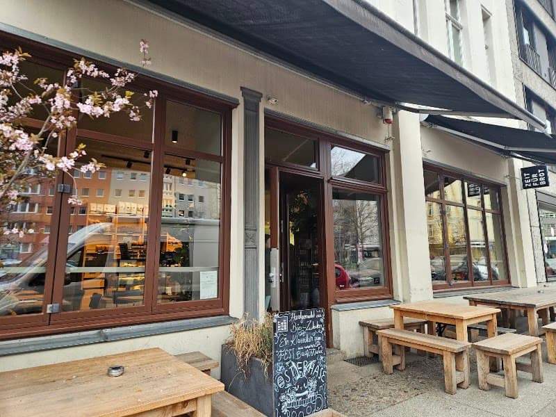 Berlin Unhurried: Food, History, Markets and Nightlife