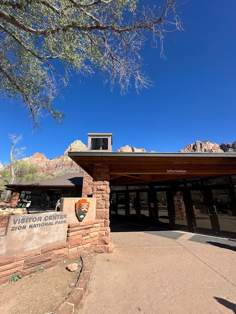Zion Canyon Visitor Center & Pa'rus Trail